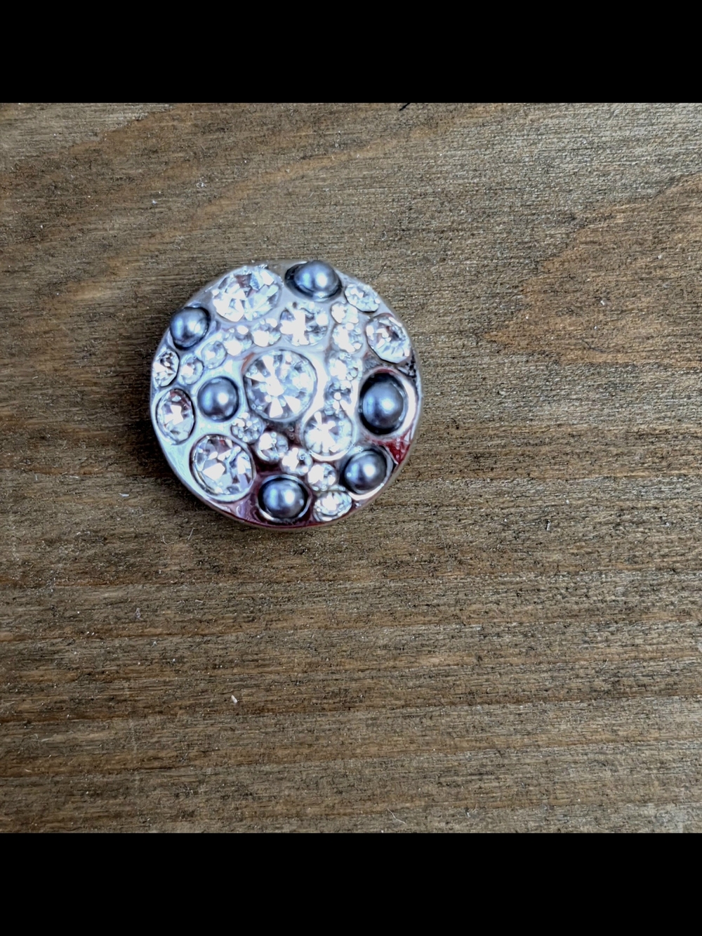 Magnolia & Vine Round Crystal & Pearl Accent - Silver Tone 18MM Snap For Jewelry